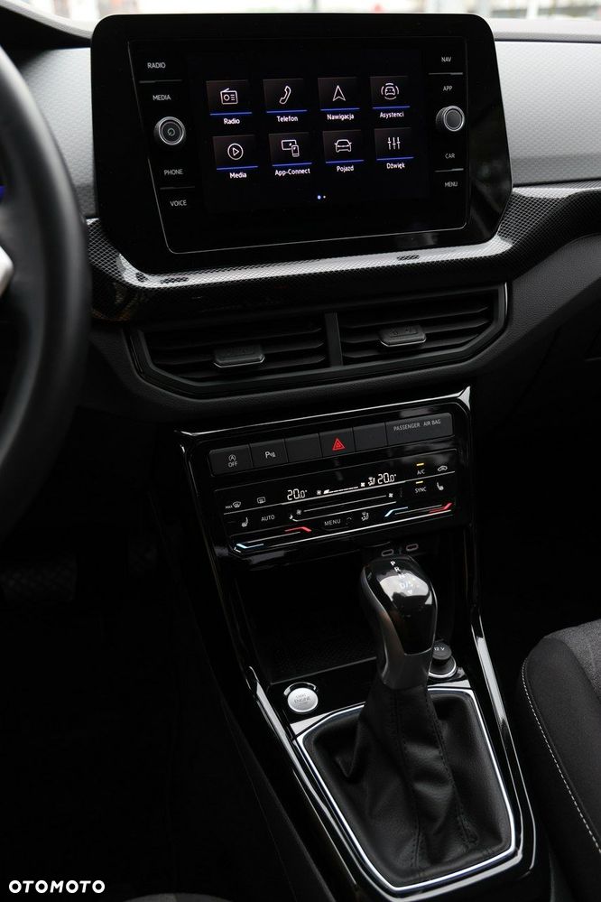 Volkswagen T-Cross - 19