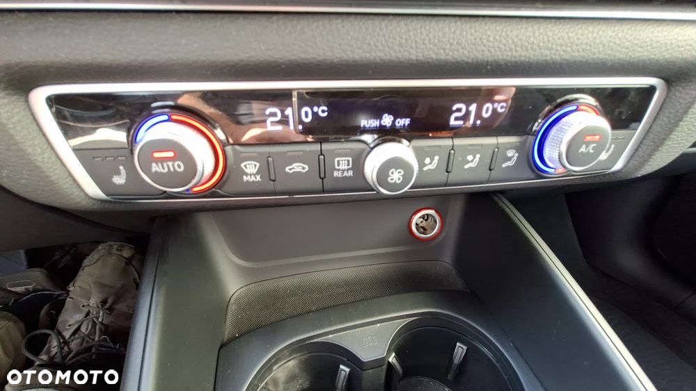 Audi A3 3-drzwiowe 1.4 TFSI Premiere Edition - 38