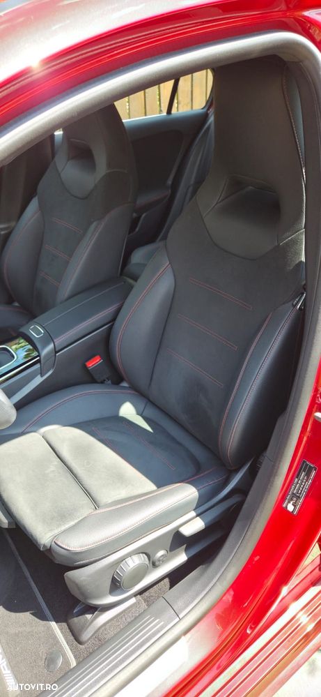 Mercedes-Benz A 180 7G-DCT AMG Line Advanced Plus - 16