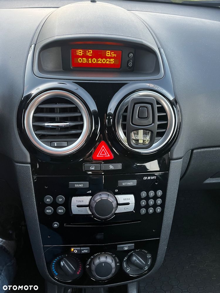 Opel Corsa - 12