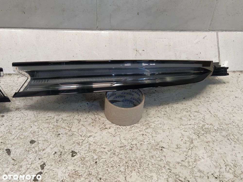 PORSCHE TAYCAN 9JA LAMPA TYŁ TYLNA LED PRAWA LEWA EXCLUSIVE USA ORYGINAŁ - 5