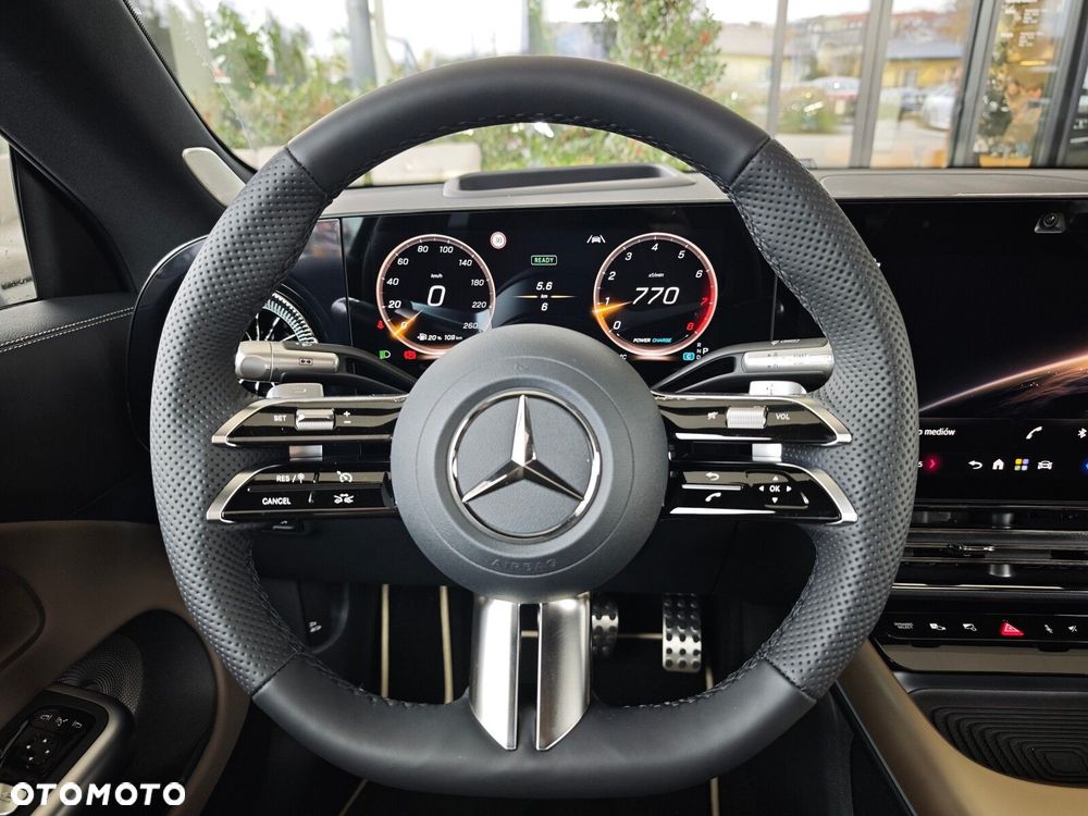 Mercedes-Benz CLA - 15