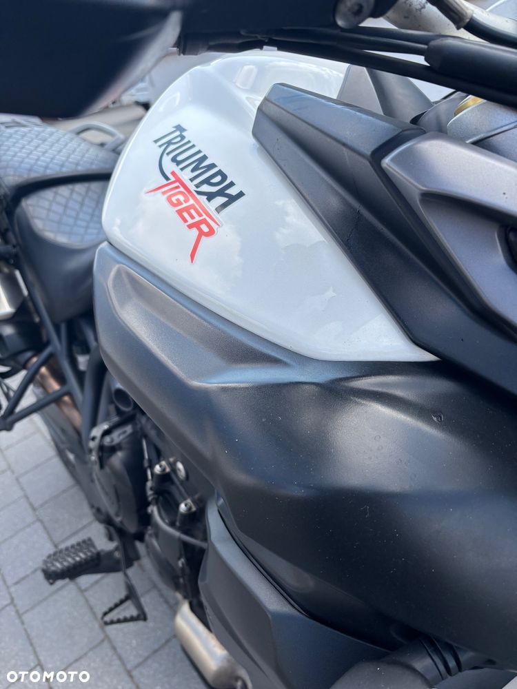Triumph Tiger - 12