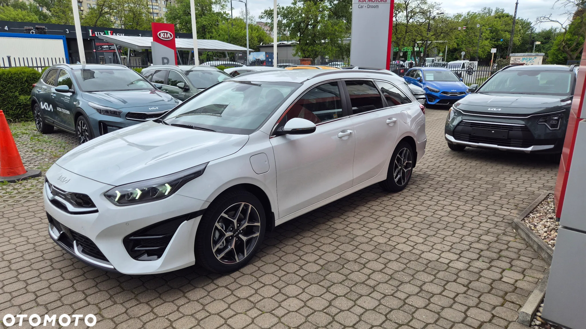 Kia Ceed 1.6 GDI PHEV Business Line DCT - 2