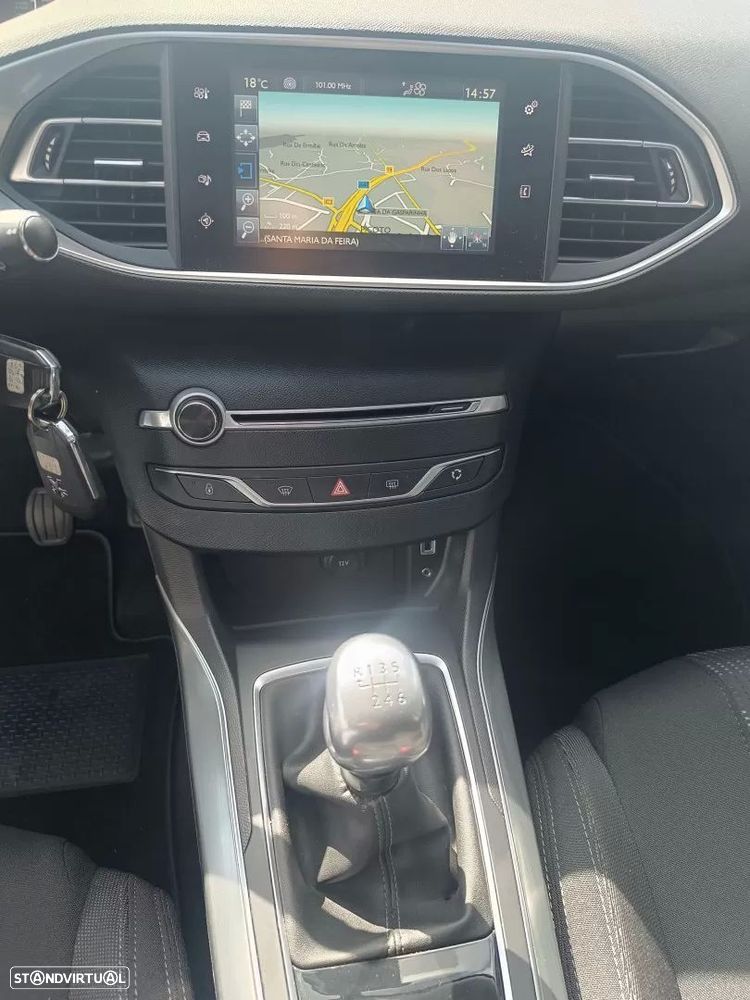 Peugeot 308 SW 1.6 BlueHDi Allure - 17