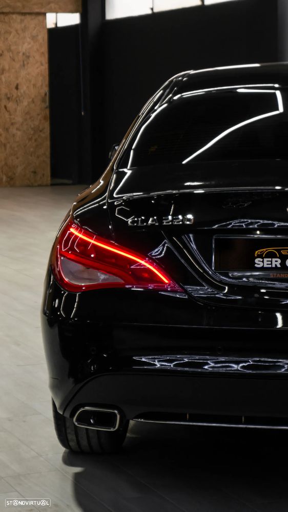 Mercedes-Benz CLA 200 - 4