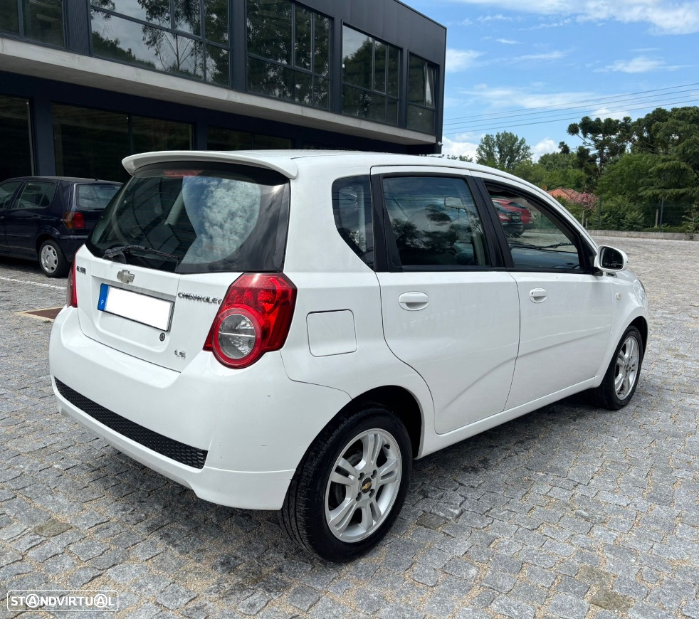 Chevrolet Aveo 1.2 LS - 4
