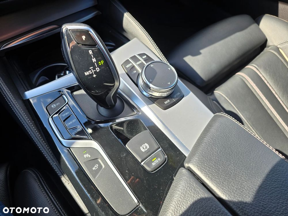 BMW Seria 5 - 34