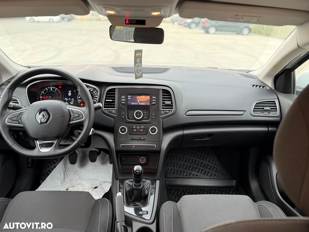 Renault Megane Energy TCe Business - 9