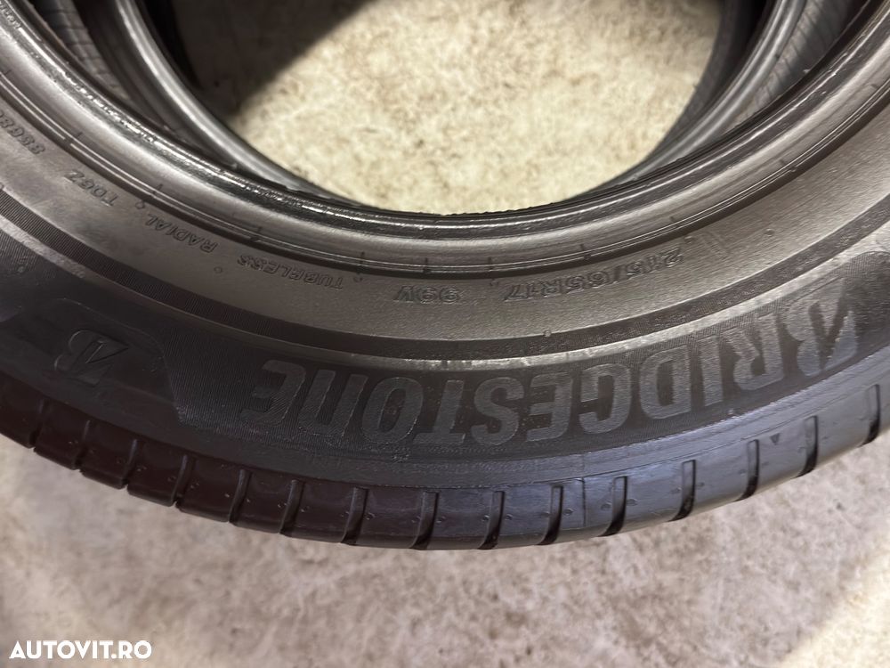 Vând 4 anvelope 215/65/17 bridgestone de vară ca noi - 5