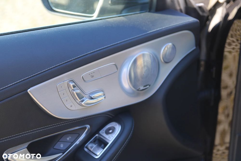 Mercedes-Benz Klasa C 300 7G-TRONIC AMG Line - 5