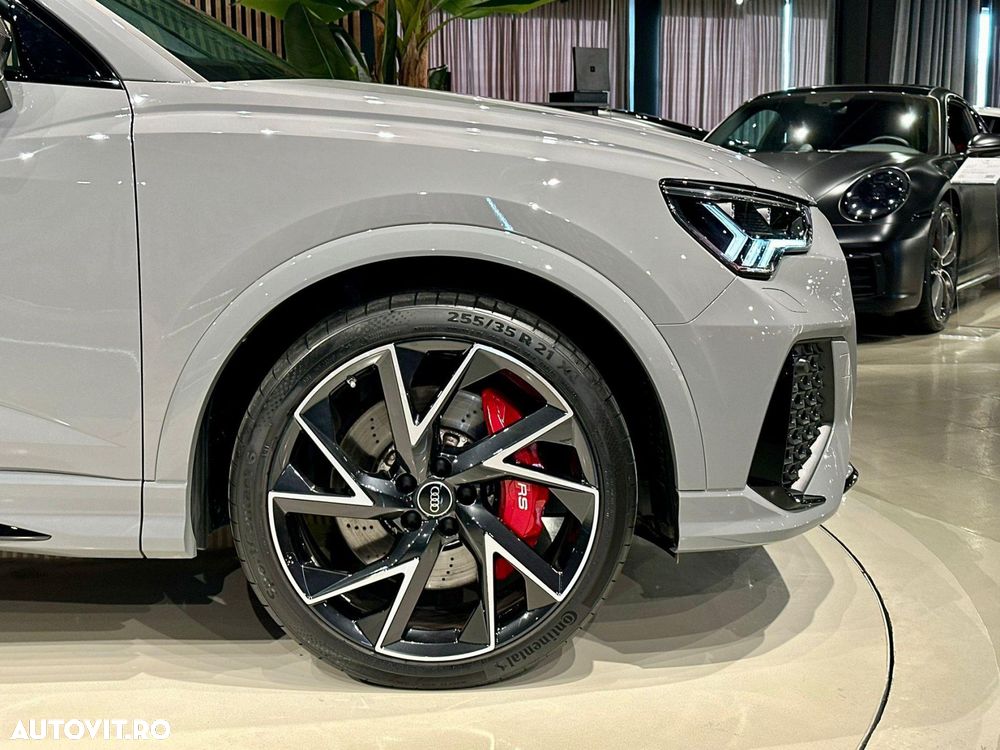 Audi RS Q3 RSQ3 2.5 TFSI quattro S tronic - 10