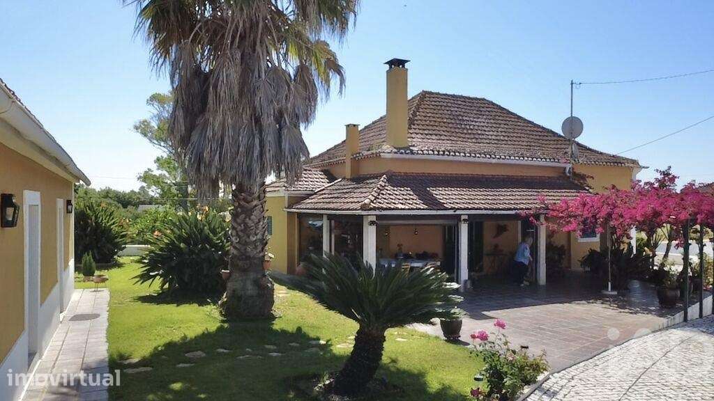 Quinta T4 em Achete, Azoia de Baixo e Póvoa de Santarém de 112 m2 - Grande imagem: 3/38