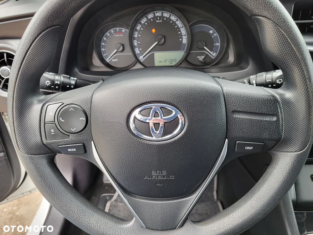 Toyota Auris 1.33 Dual-VVT-i Cool - 14