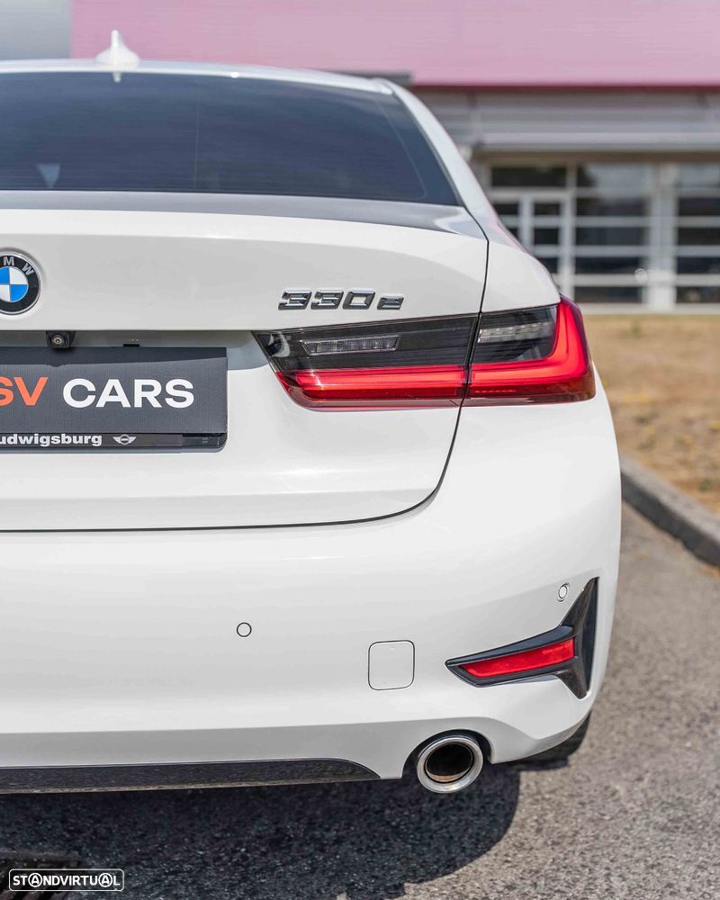 BMW 330 e Aut. Sport Line - 8