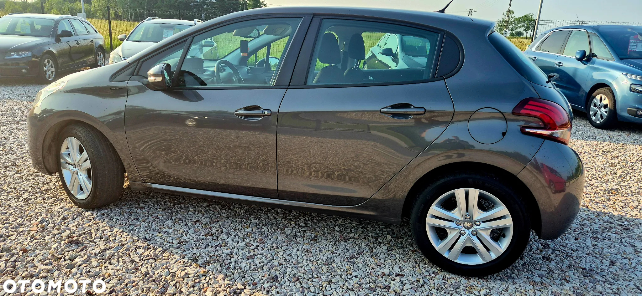 Peugeot 208 PureTech 82 Stop & Start Signature - 8