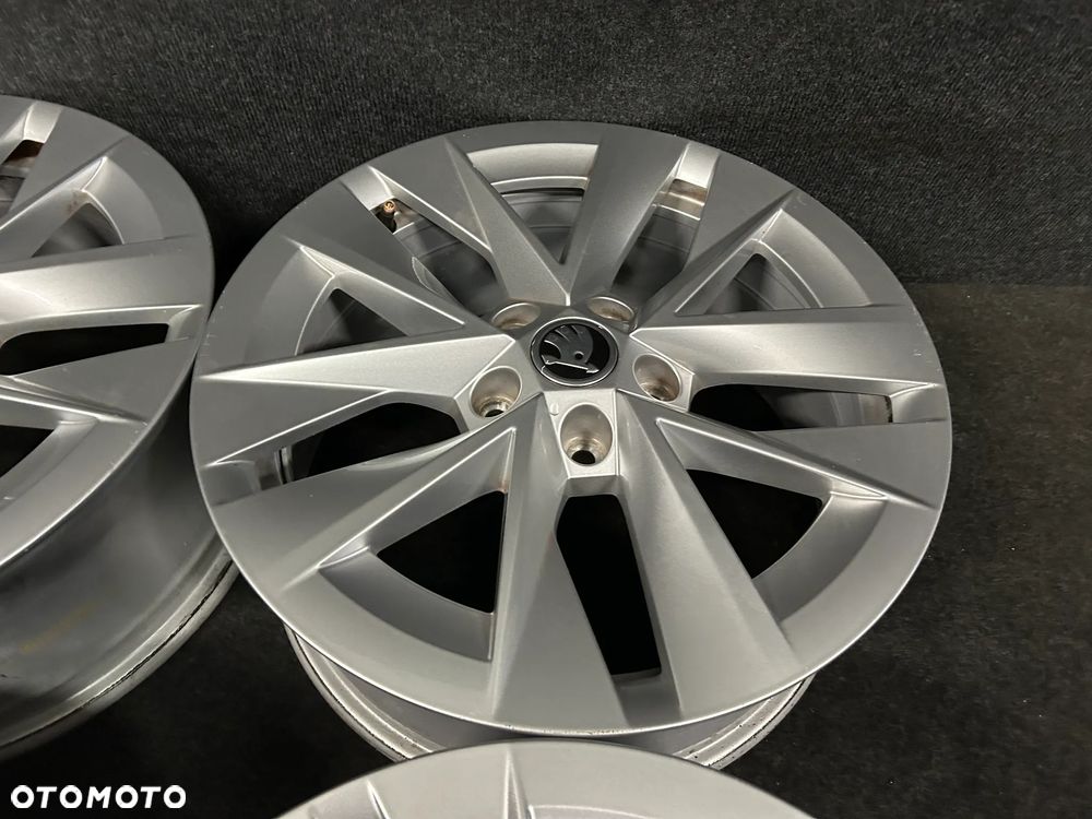 Alufelgi Skoda Octavia IV, III, Karoq, VW Golf 6, 7, Caddy, Touran 17 cali 5x112 4szt. Ładne! - 12
