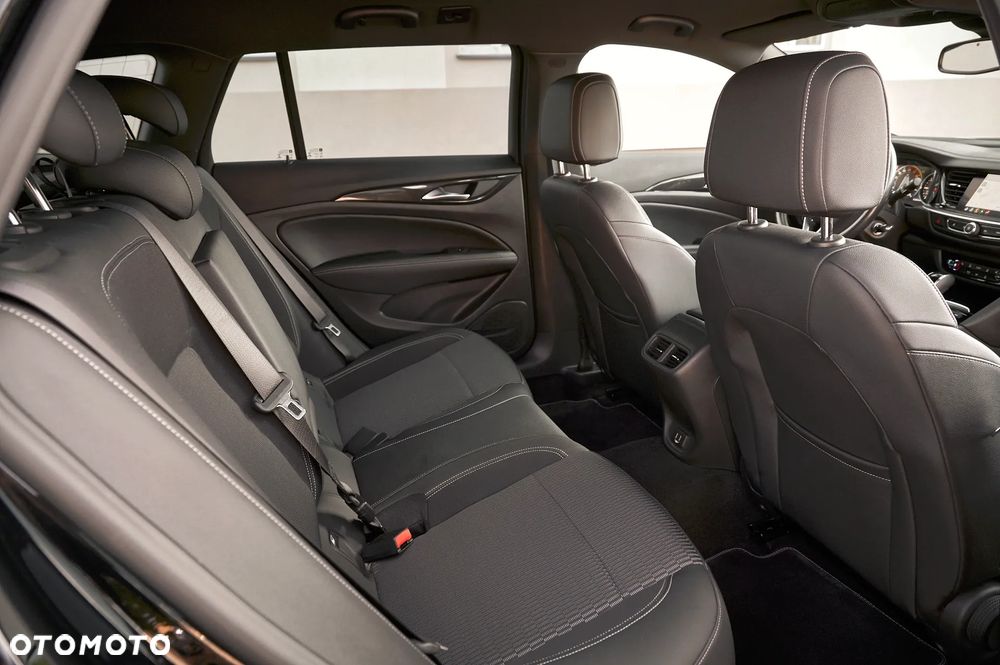 Opel Insignia 2.0 CDTI 4x4 Business Elegance S&S - 27