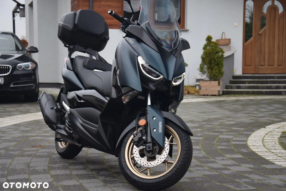 Yamaha X-max - 16