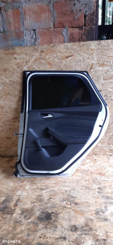 Drzwi tylne lewe Ford Focus mk3 kod lakieru 5F - 2