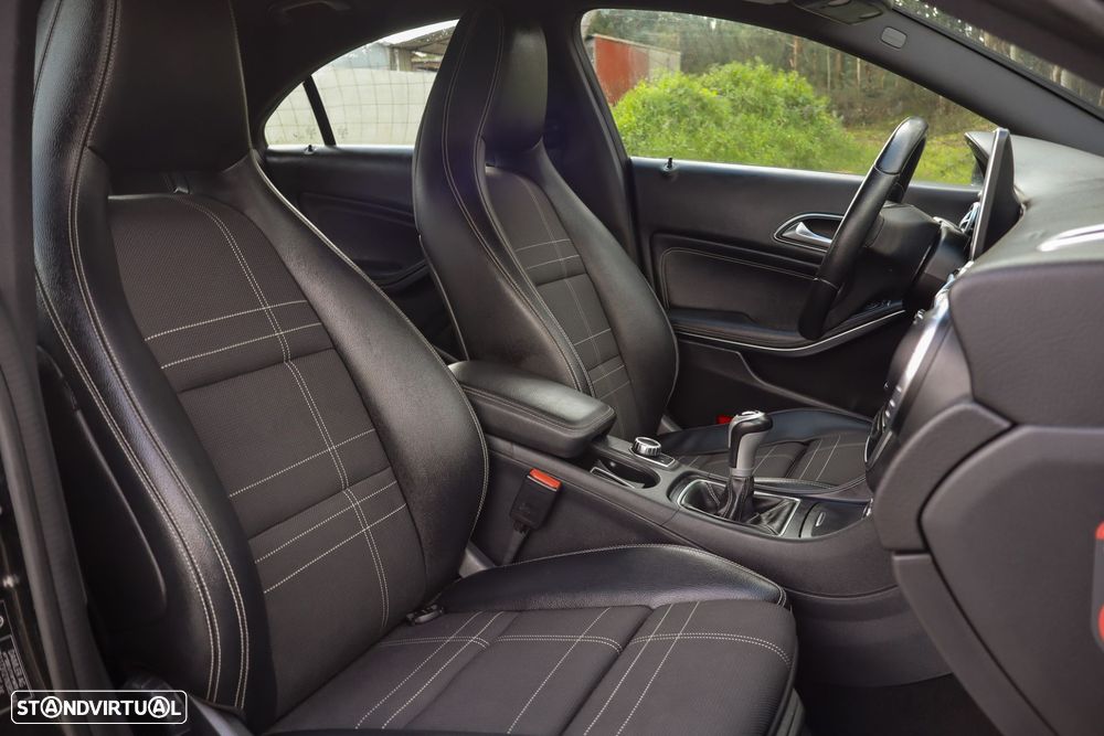 Mercedes-Benz CLA 180 - 9