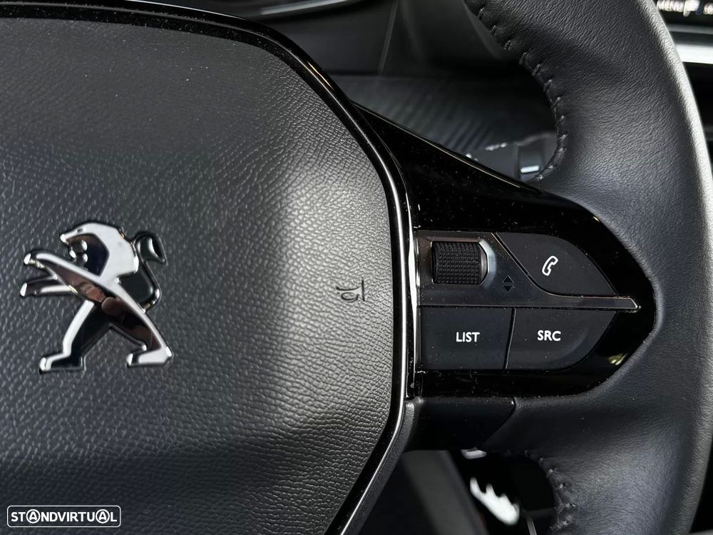 Peugeot 2008 1.2 PureTech Active Pack - 28