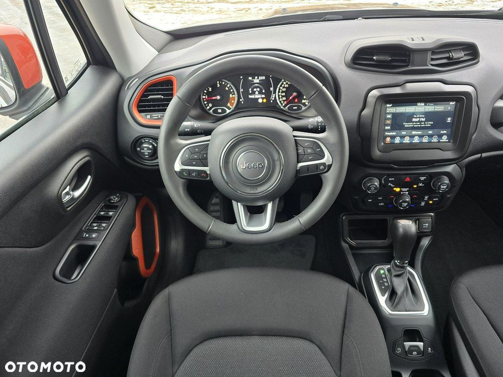 Jeep Renegade 1.6 MultiJet DSG Business Line - 35