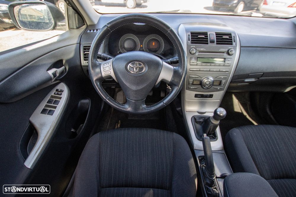 Toyota Corolla 1.4 D-4D - 11