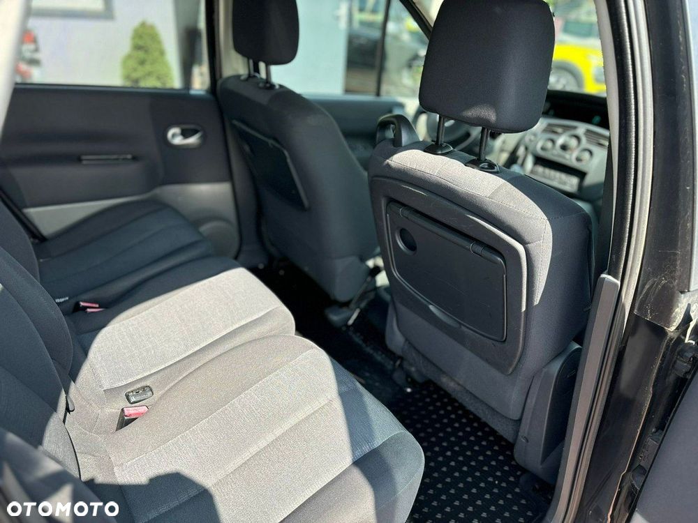 Renault Scenic 2.0 16V Avantage - 19