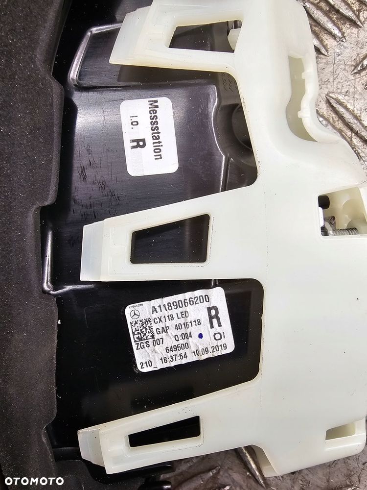 lampa klapy prawy tył mercedes cla ii 2 w118 amg sb a1189066200 - 5