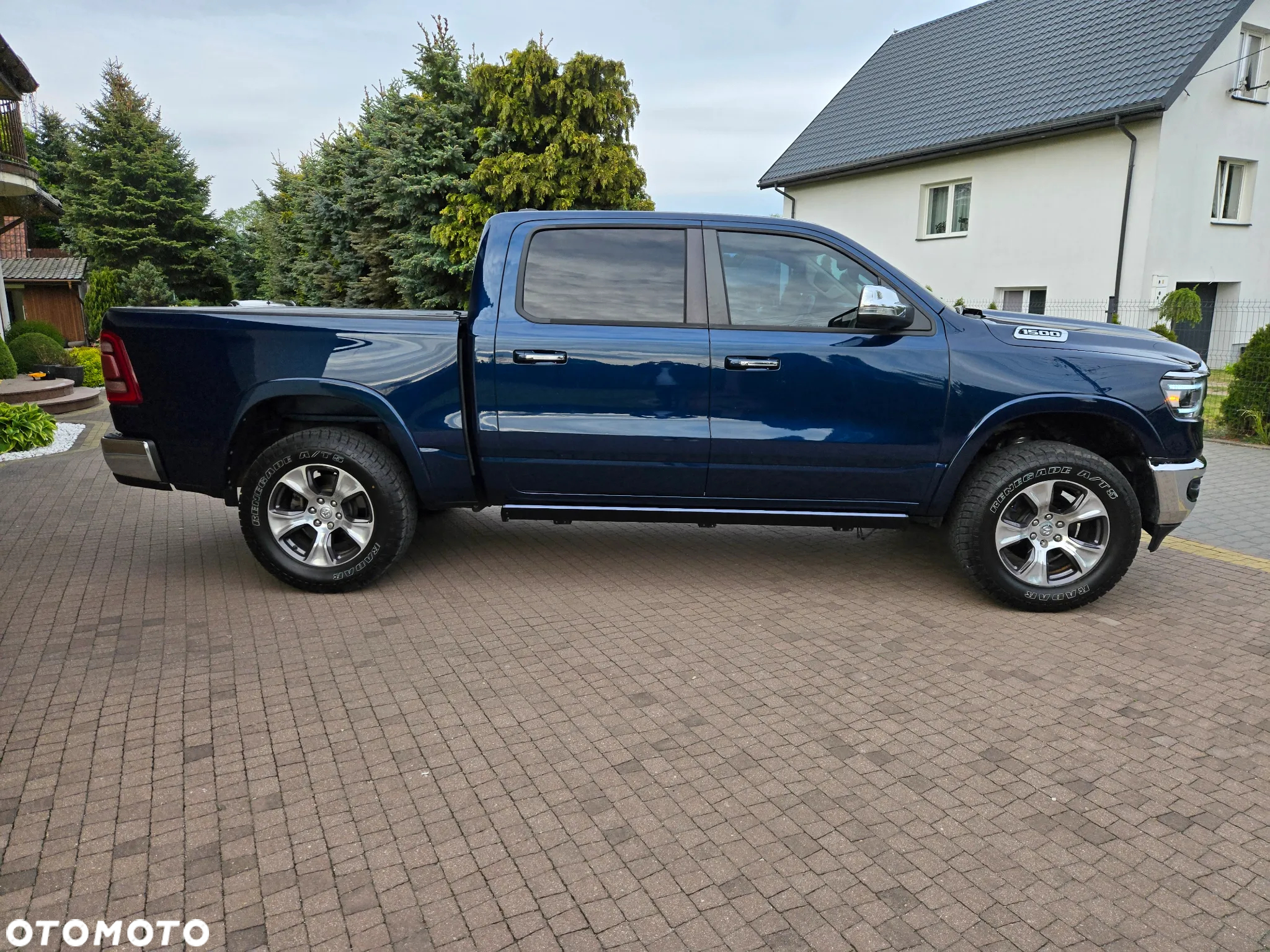 RAM 1500 Crew Cab MB Laramie - 5