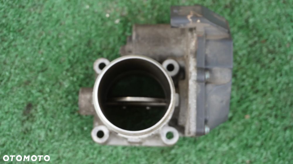 Przepustnica 35100-2A900 5WY9174D Hyundai ix35 i40 Kia Carens Sportage Ceed 1.7 CRDI Euro 6 - 2