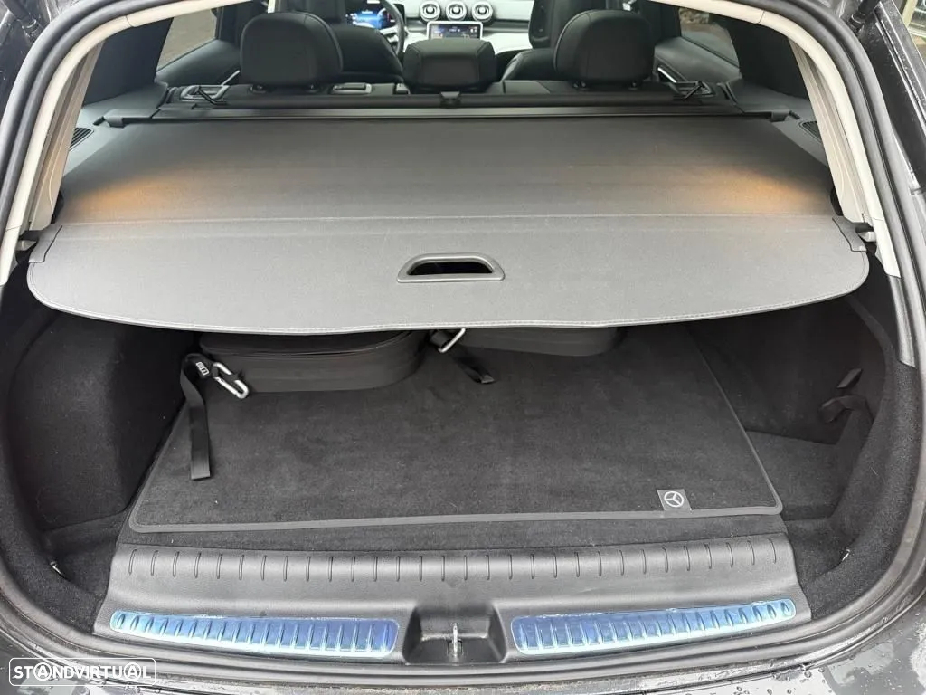 Mercedes-Benz C 300 de 4Matic T 9G-TRONIC AMG Line - 13