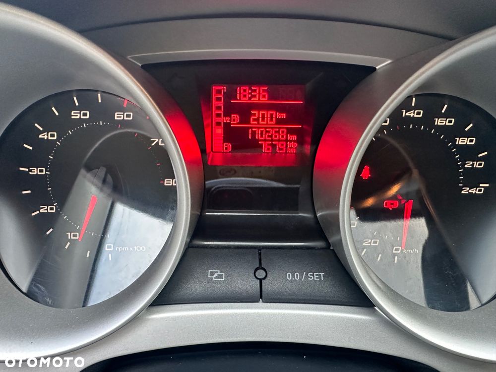 Seat Ibiza SC 1.4 16V Style - 11