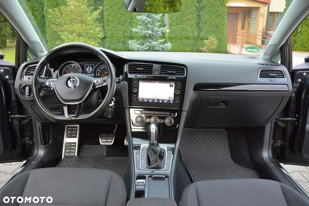 Volkswagen Golf 1.5 TSI ACT DSG Sound - 22