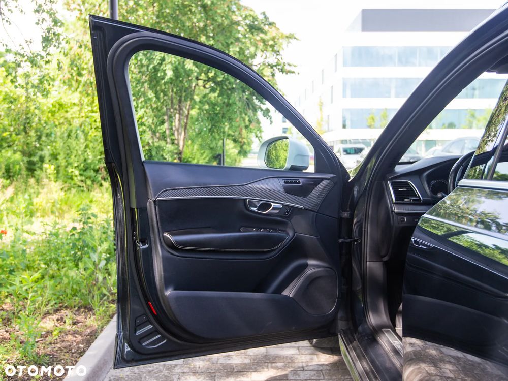 Volvo XC 90 T6 AWD Geartronic RDesign - 19