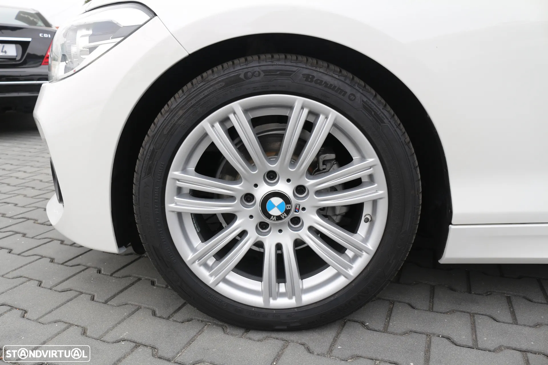 BMW 118 d Pack M - 34