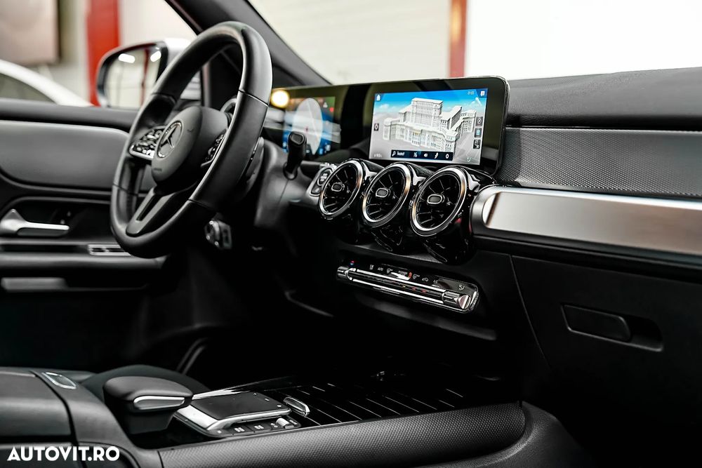 Mercedes-Benz GLB 200 d 4MATIC 8G-DCT Progressive - 14