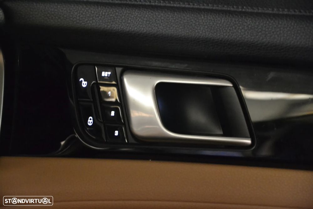 Porsche Panamera Sport Turismo 4 E-Hybrid Platinum Edition - 43