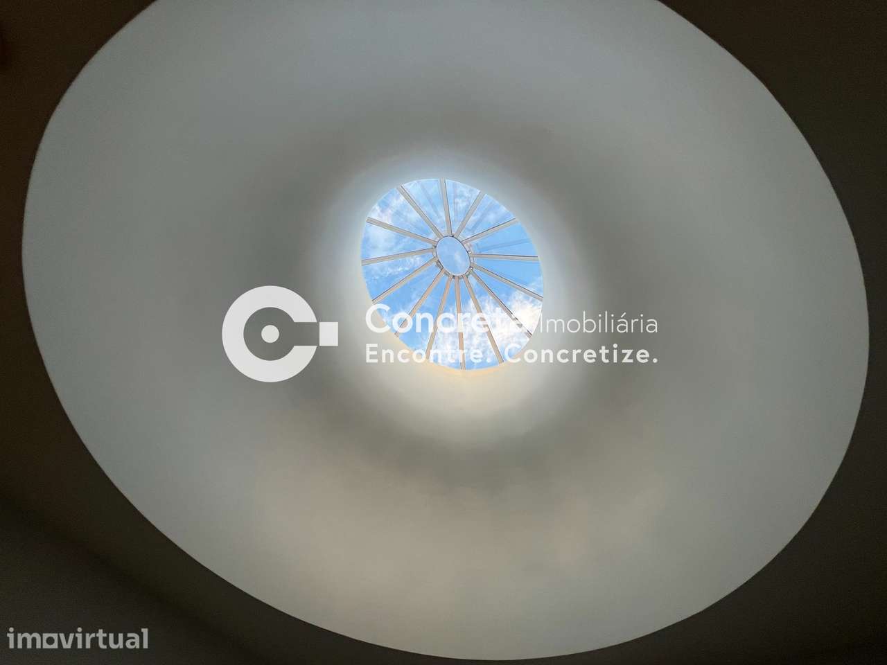Apartamento T2 com logradouro no centro histórico de Braga - Grande imagem: 4/10