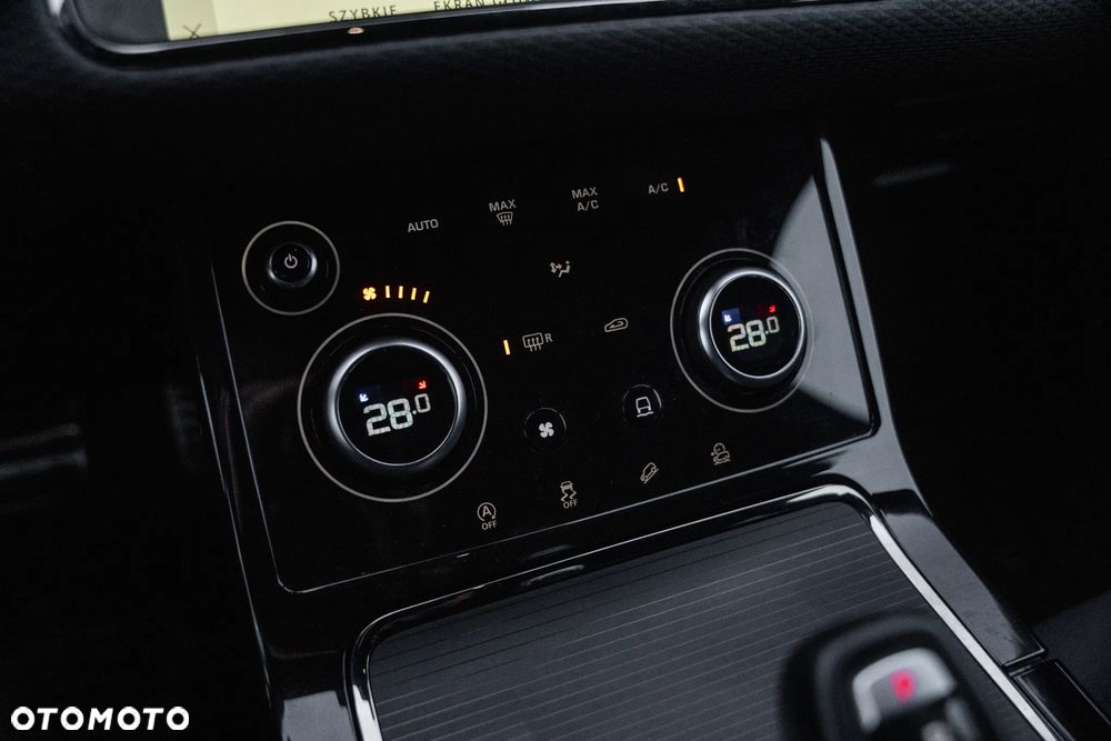 Land Rover Range Rover Evoque - 23