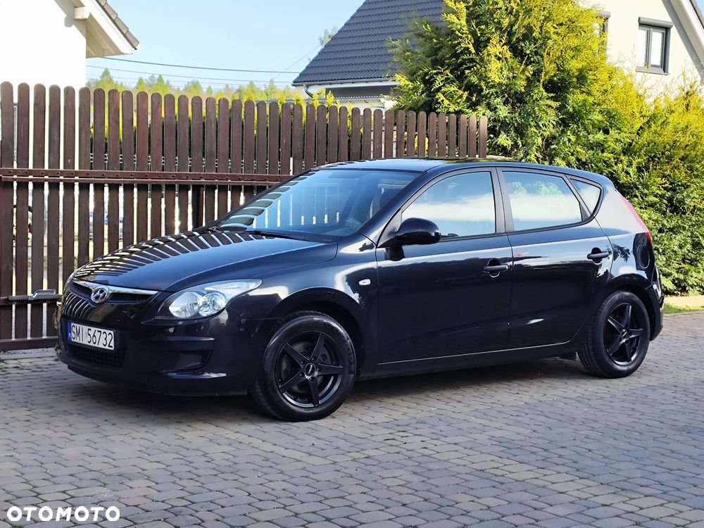 Hyundai i30 1.6 CRDi Classic + World Cup - 18