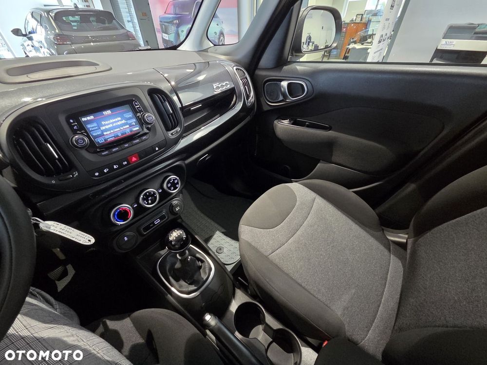 Fiat 500L 1.4 16V Urban - 23