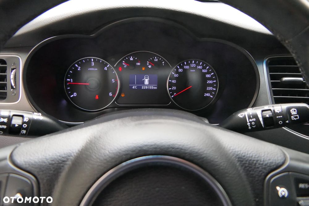 Kia Carens 1.7 CRDi L - 26