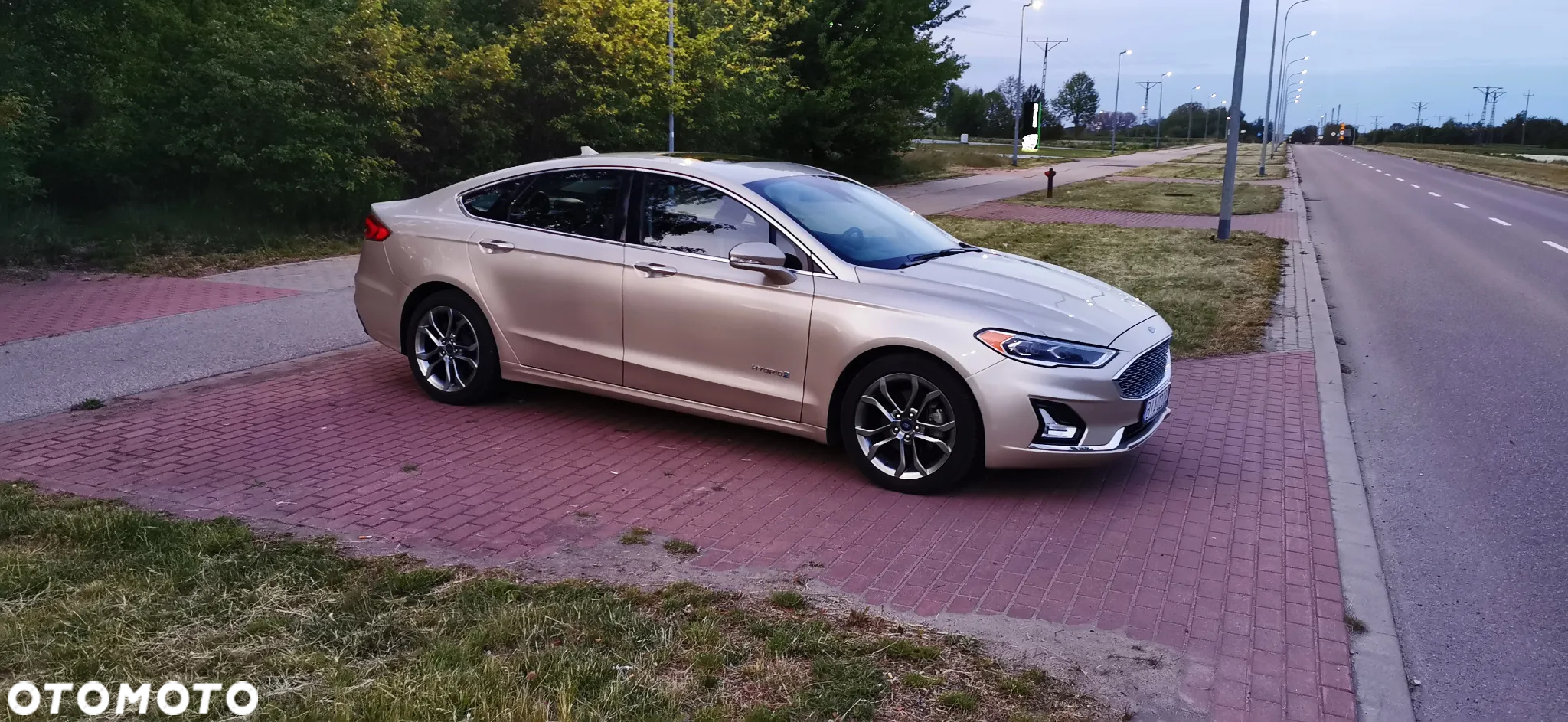 Ford Mondeo 2.0 Hybrid Titanium - 29