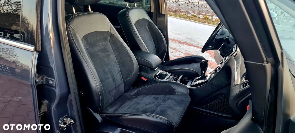 Ford Galaxy 2.0 TDCi Platinium X (Titanium) MPS6 - 23
