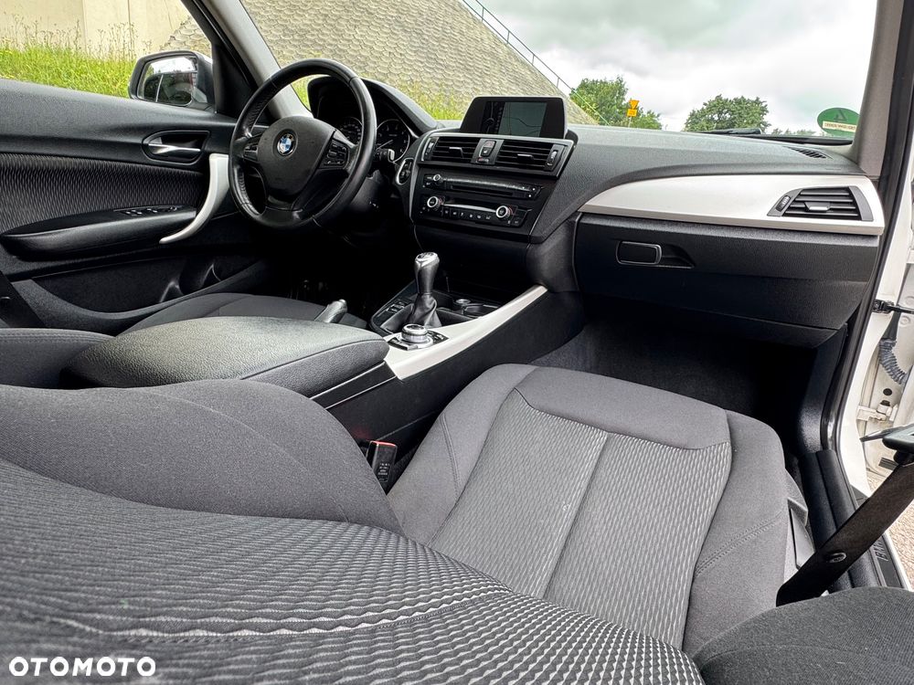 BMW Seria 1 120d BluePerformance Sport Line - 28