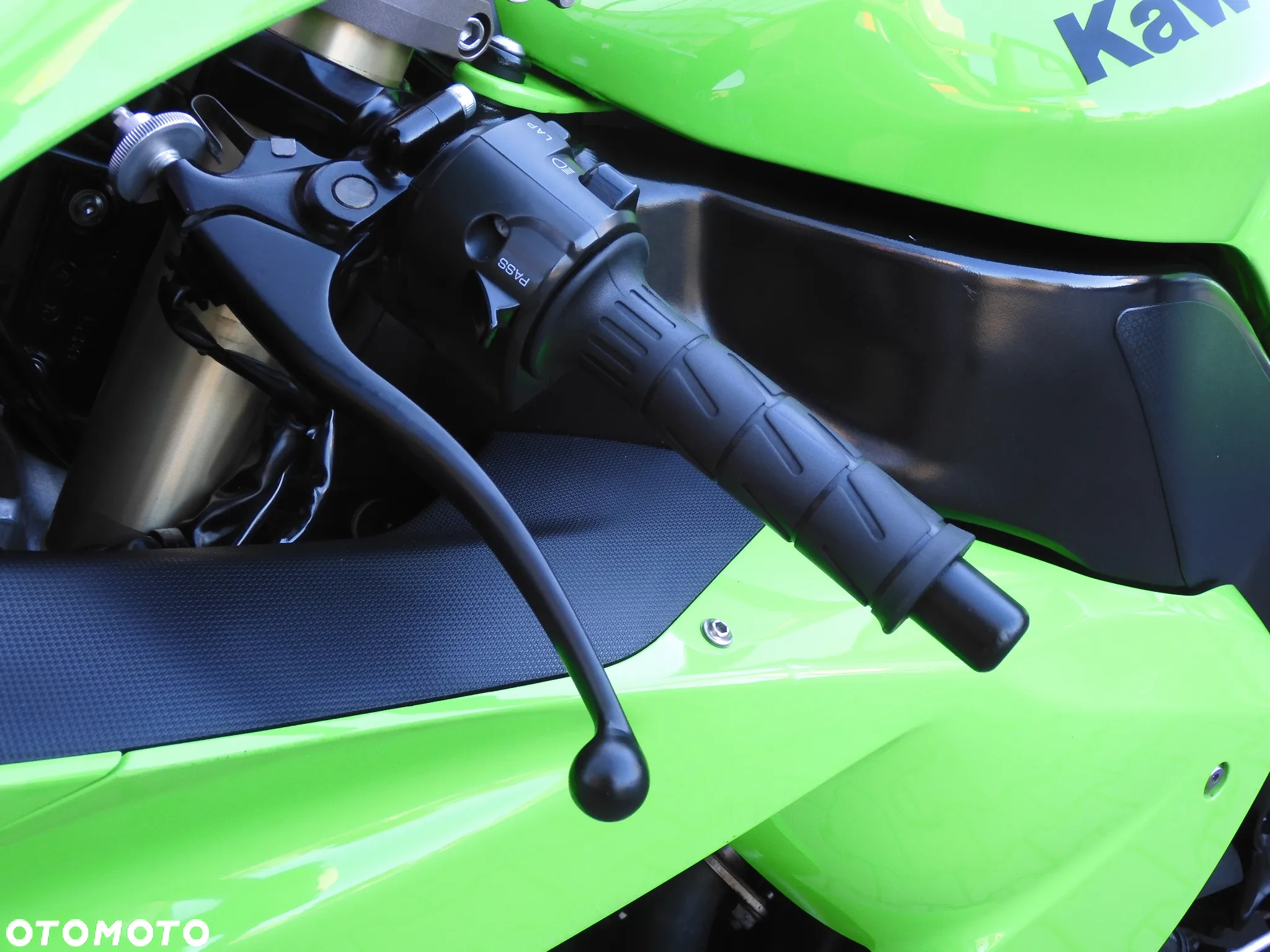Kawasaki Ninja - 24