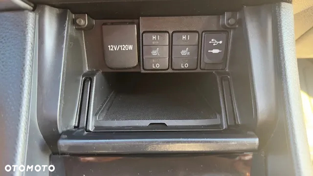 Toyota Auris 1.6 Premium Comfort - 12