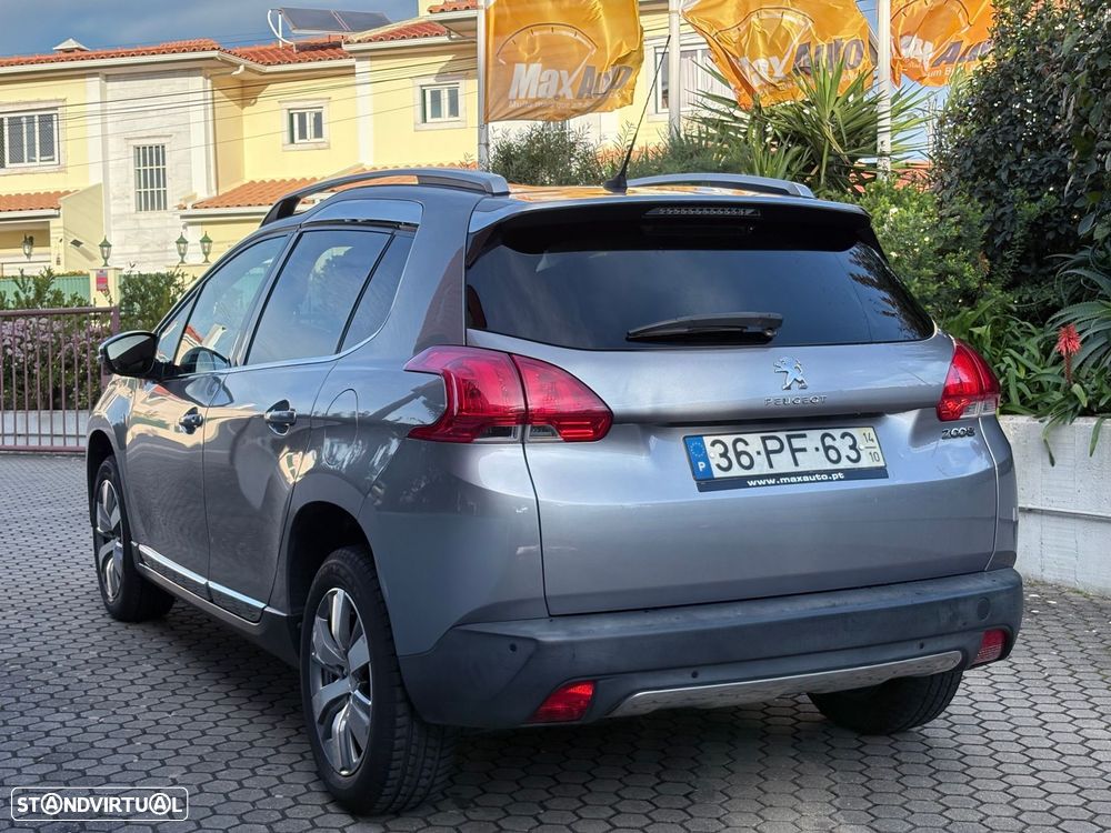 Peugeot 2008 1.2 PureTech Allure - 24